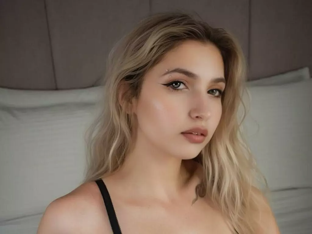 Live Sex Chat with VikyMorgan