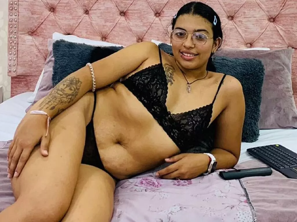 Live Sex Chat with VioletLederman