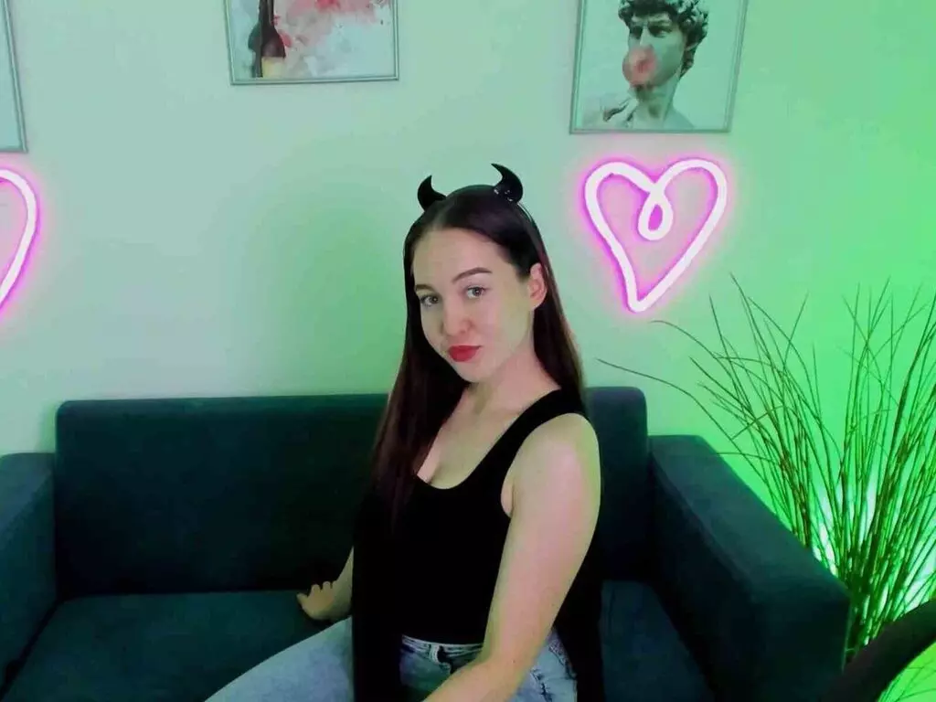 Live Sex Chat with AbigailWill