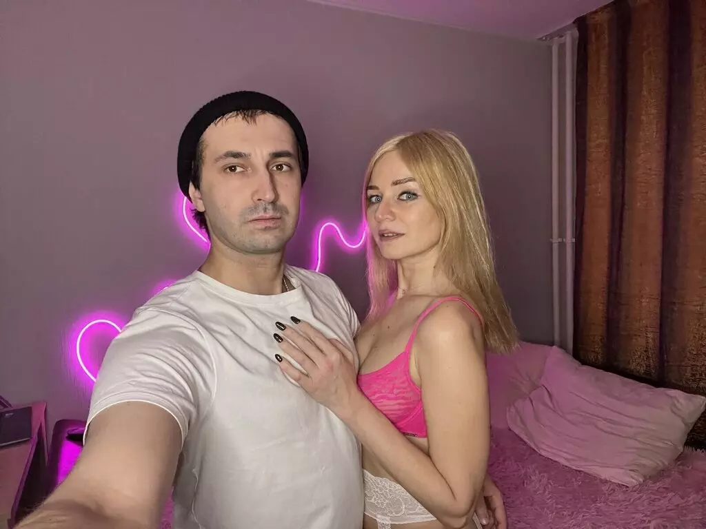 Live Sex Chat with AndroAndRouss