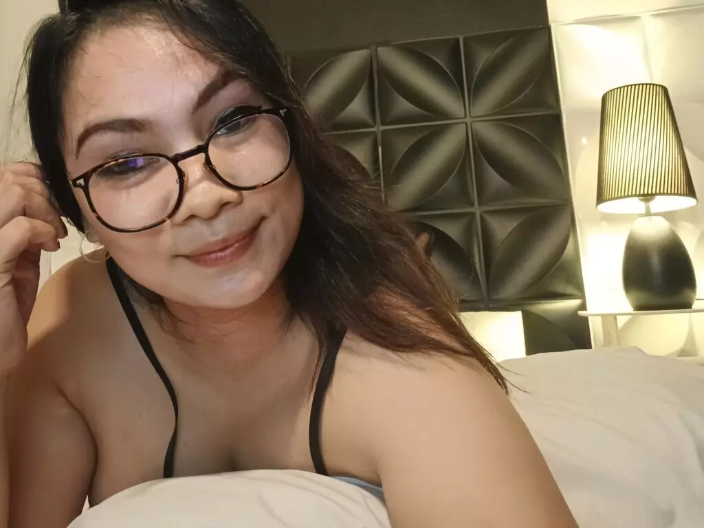 Live Sex Chat with BellaMica