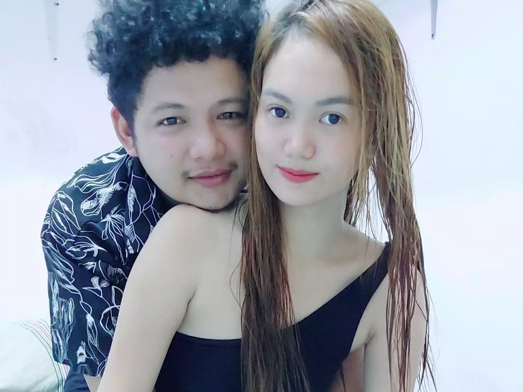 Live Sex Chat with BiancaandPrimo