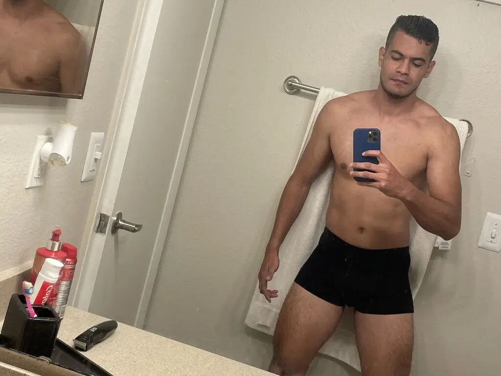 Live Sex Chat with CarlosaGarcia