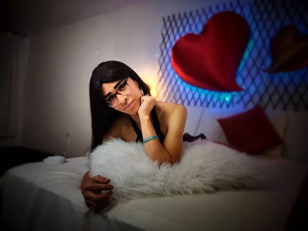 Live Sex Chat with CathalinaCastro