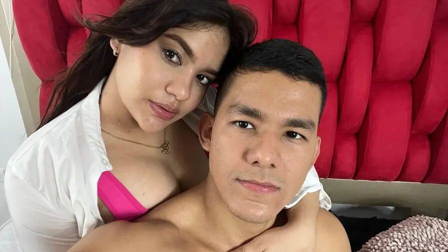 Live Sex Chat with CloeAndDamon