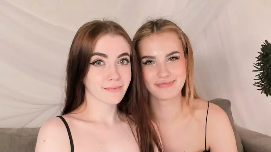 Live Sex Chat with DaisyAndMae