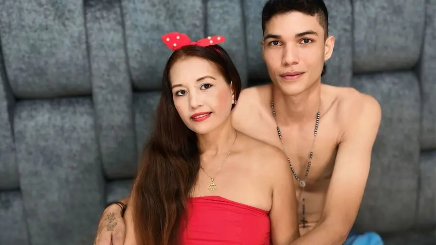 Live Sex Chat with DaliaAndMarcos