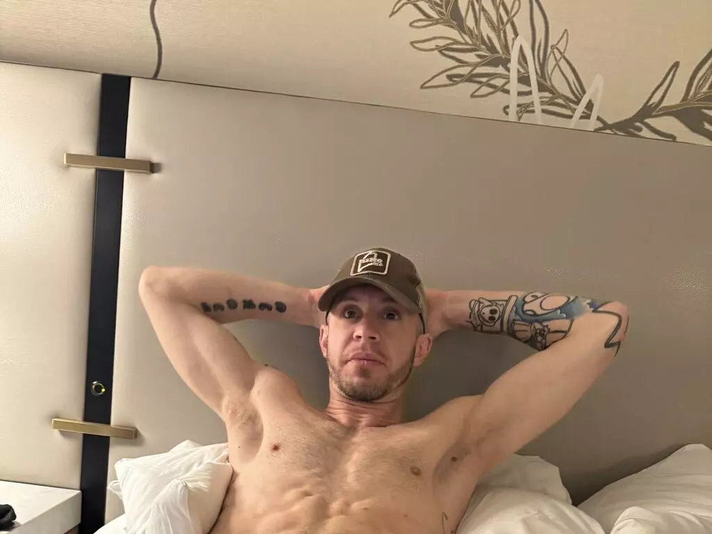 Live Sex Chat with DannyGowilde