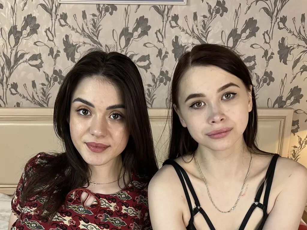 Live Sex Chat with EllyAndMaria