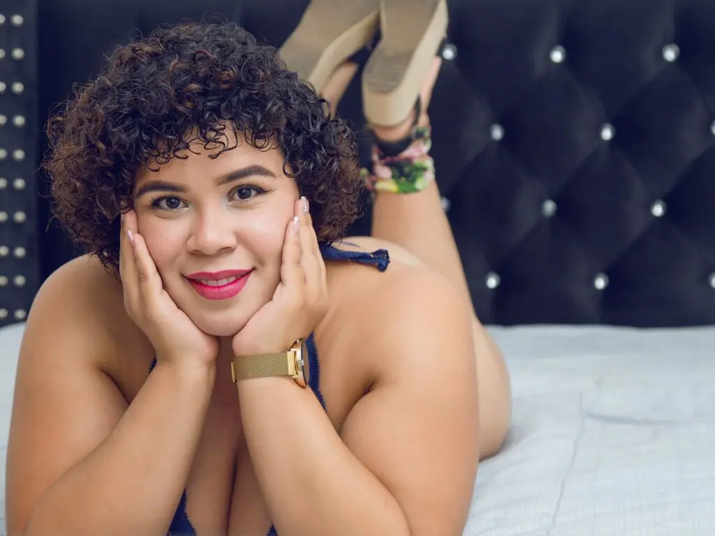 Live Sex Chat with EmaCollyns
