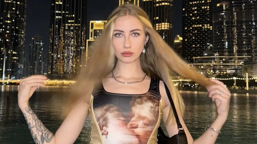 Live Sex Chat with HailieMathers
