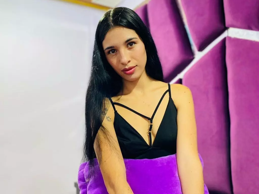 Live Sex Chat with HeidyValencia