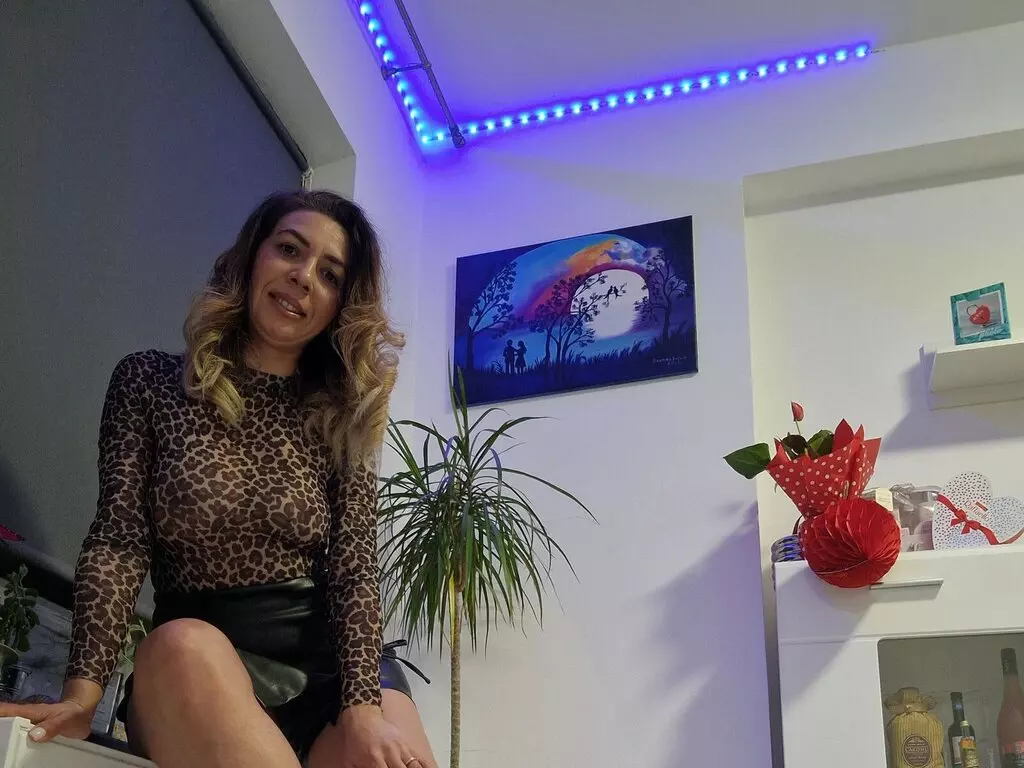 Live Sex Chat with JuliaGiulax