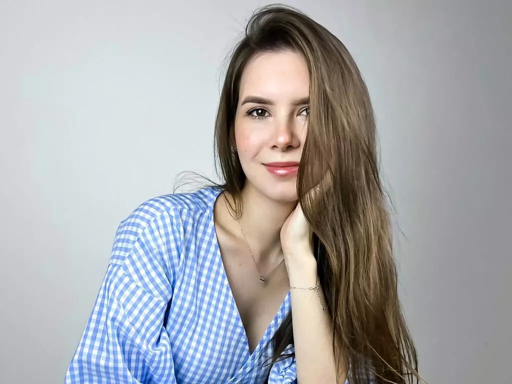 Live Sex Chat with KarolinaBrunno