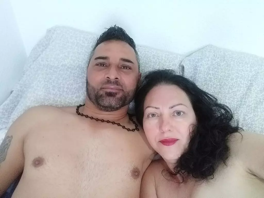 Live Sex Chat with LaryandRoberto