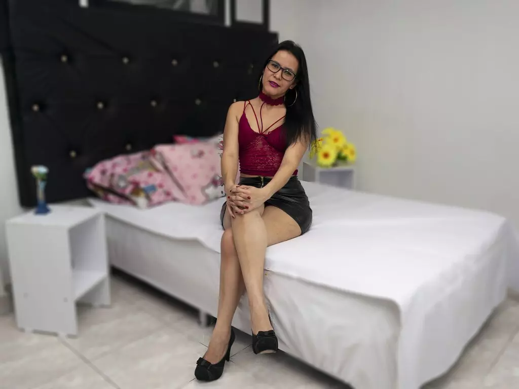 Live Sex Chat with LilaCoral