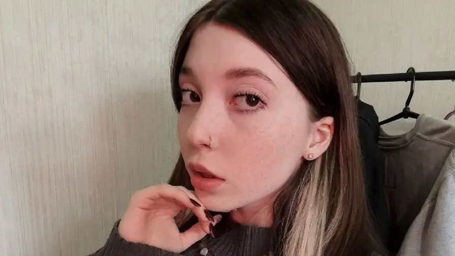 Live Sex Chat with LillyRain