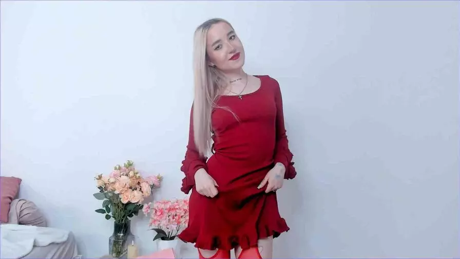 Live Sex Chat with LillyShine