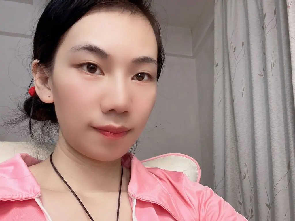 Live Sex Chat with LinLinLee