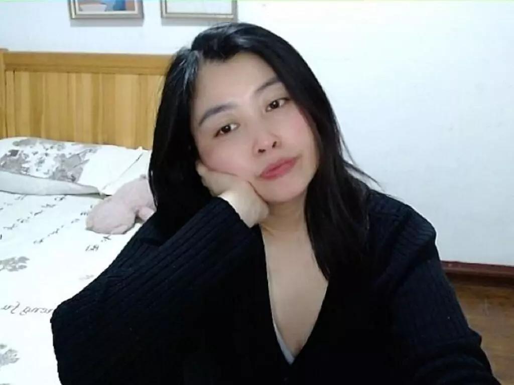 Live Sex Chat with LinaZhang