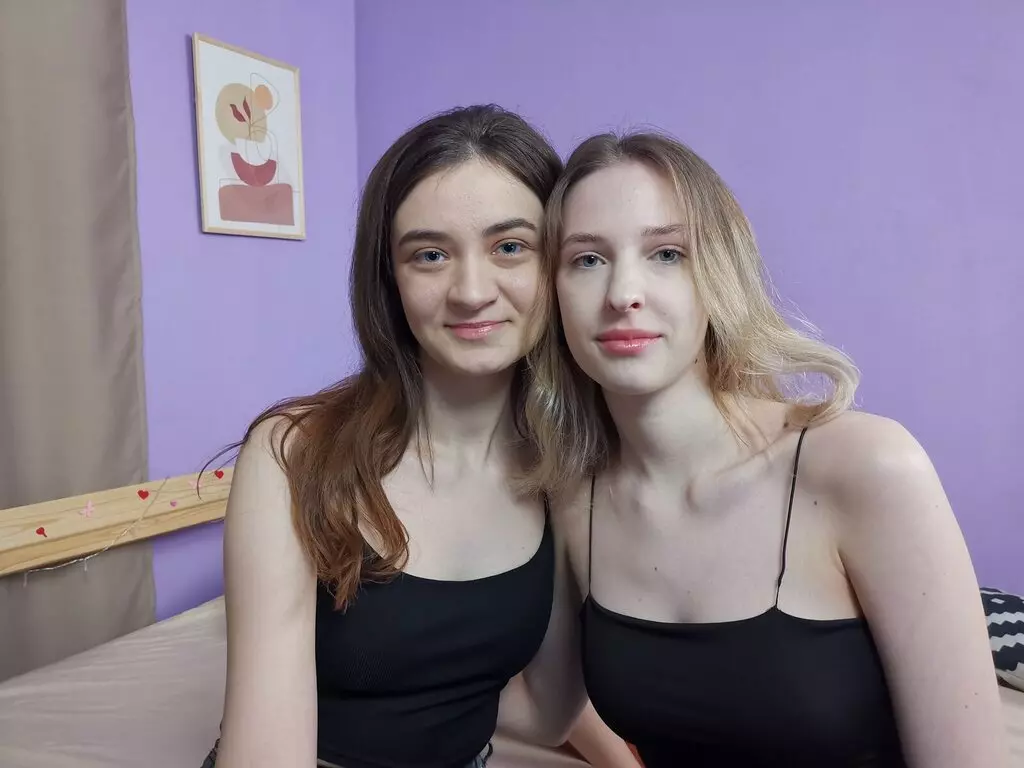 Live Sex Chat with LisaAndPatsy