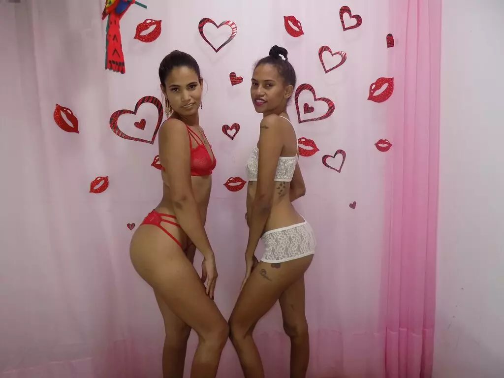 Live Sex Chat with MaryAndKiara