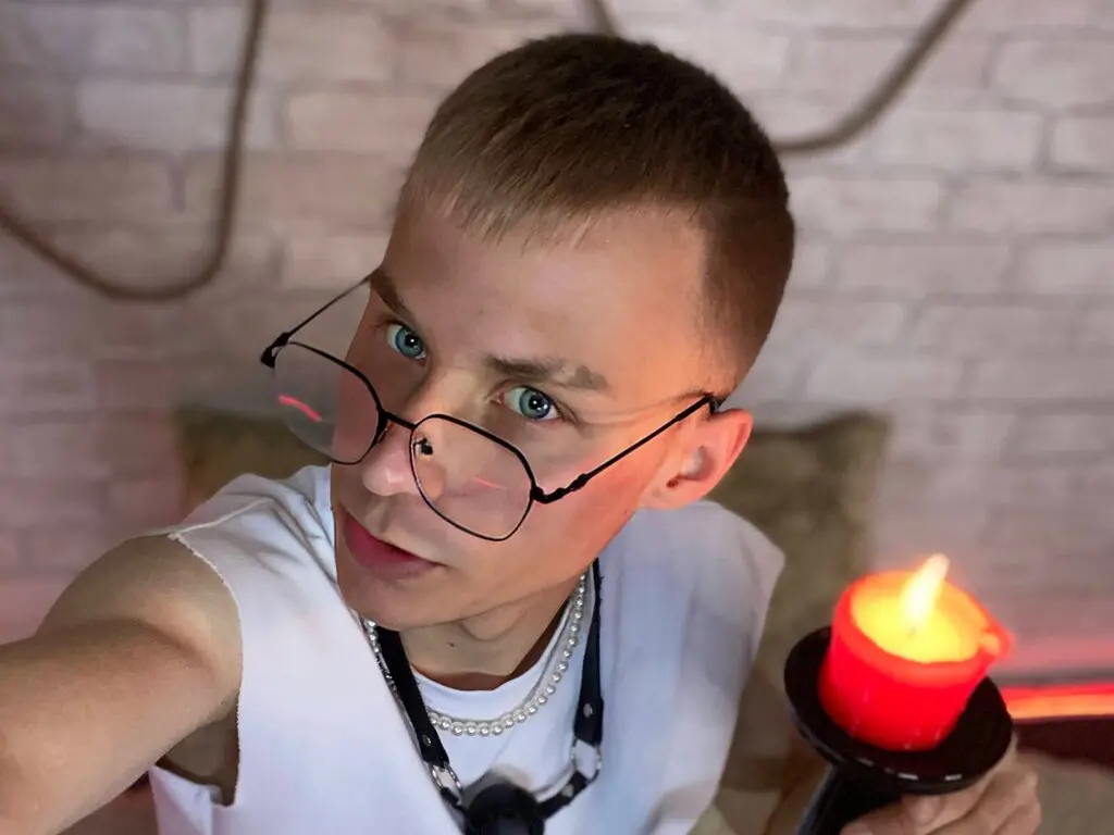 Live Sex Chat with MasonFletcher
