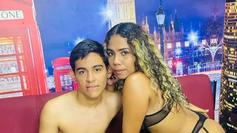 Live Sex Chat with MikeAndSofia