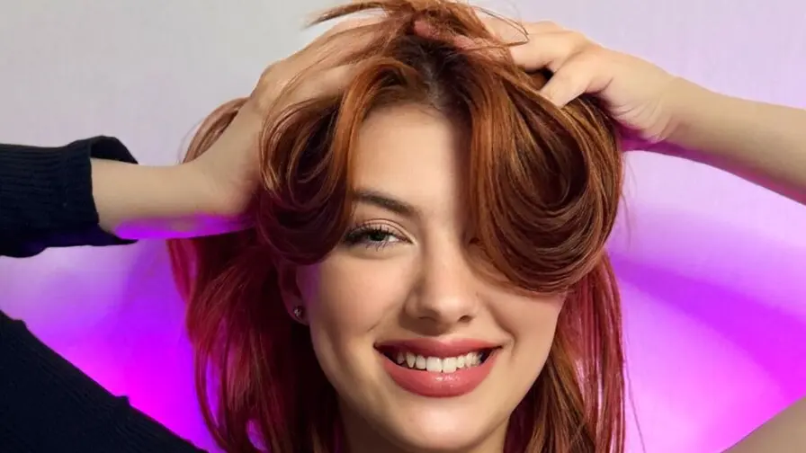 Live Sex Chat with MiraKaine