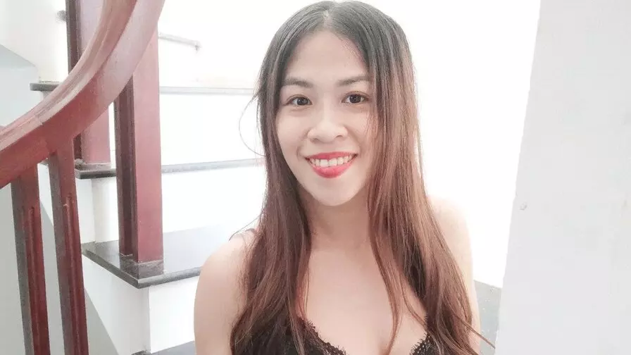 Live Sex Chat with NamLucy