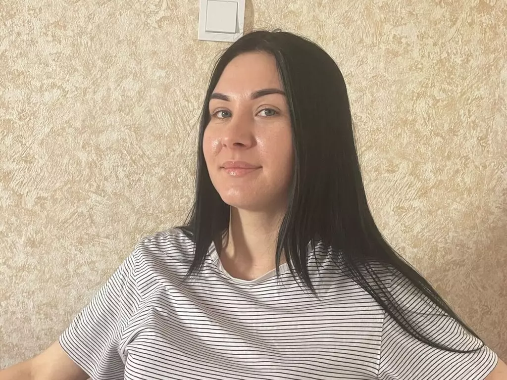 Live Sex Chat with NikaKadinaeva