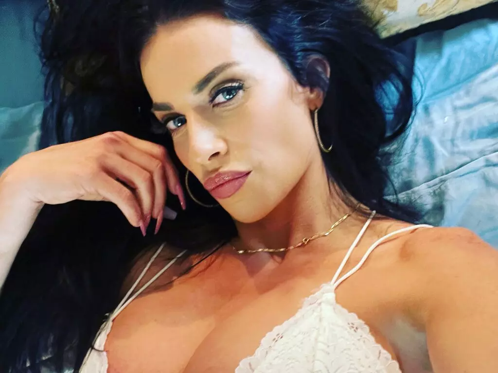 Live Sex Chat with RavenSteele