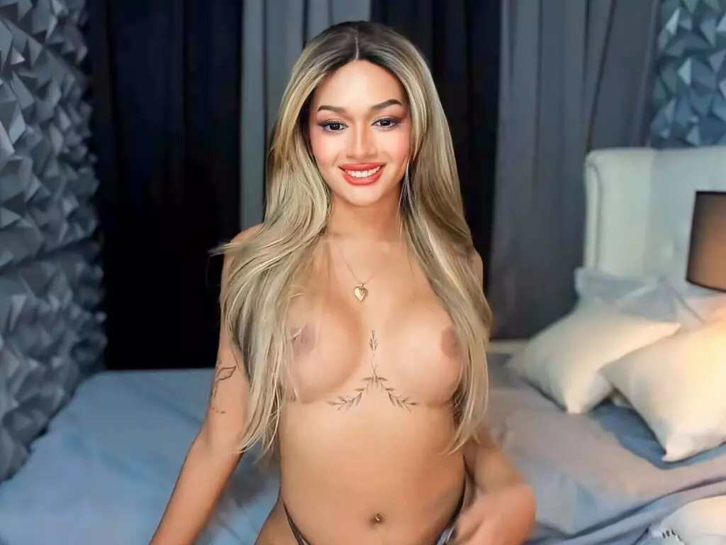 Live Sex Chat with RenalynFinley