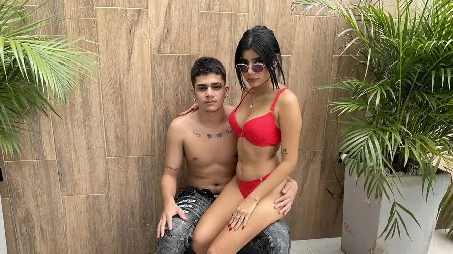 Live Sex Chat with RileyAndChriss