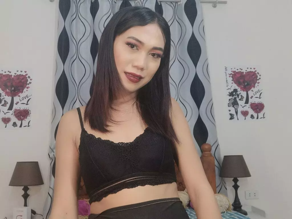 Live Sex Chat with SassyTaylor