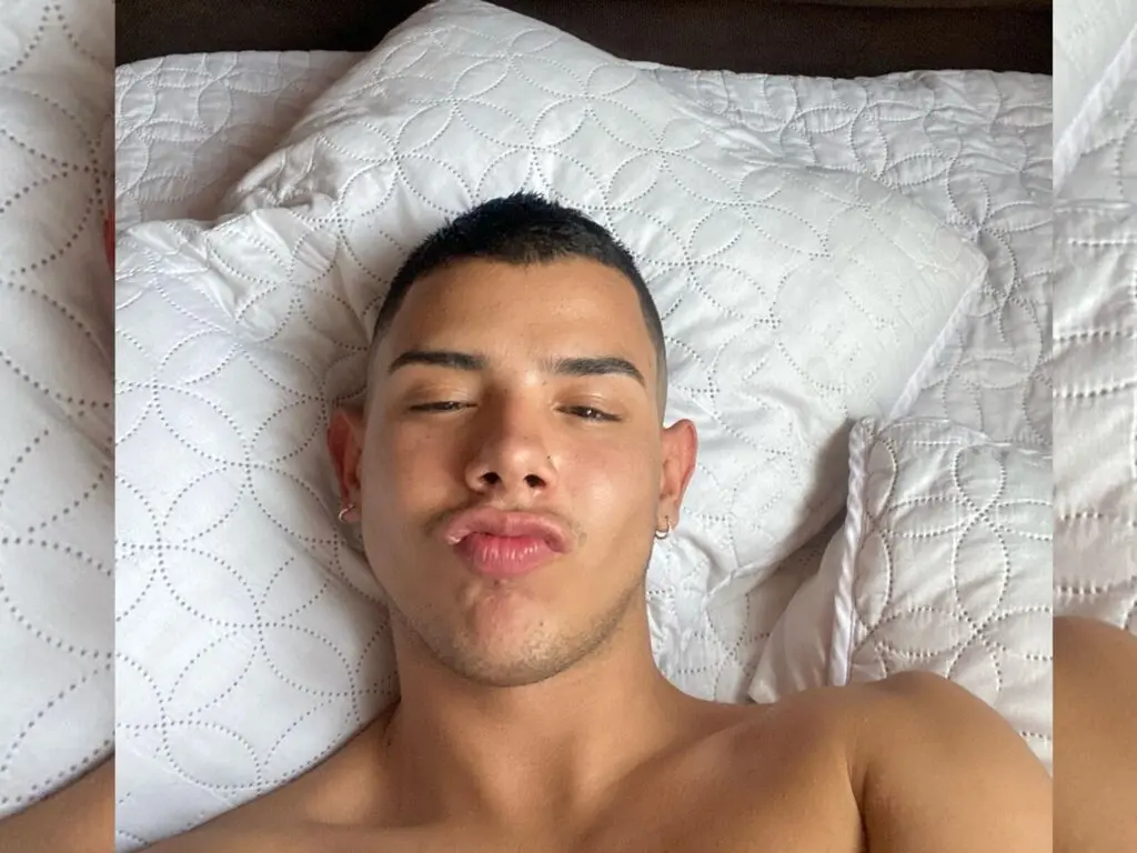 Live Sex Chat with SebastianBeltran