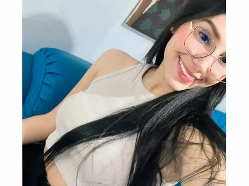 Live Sex Chat with SilviaCastro