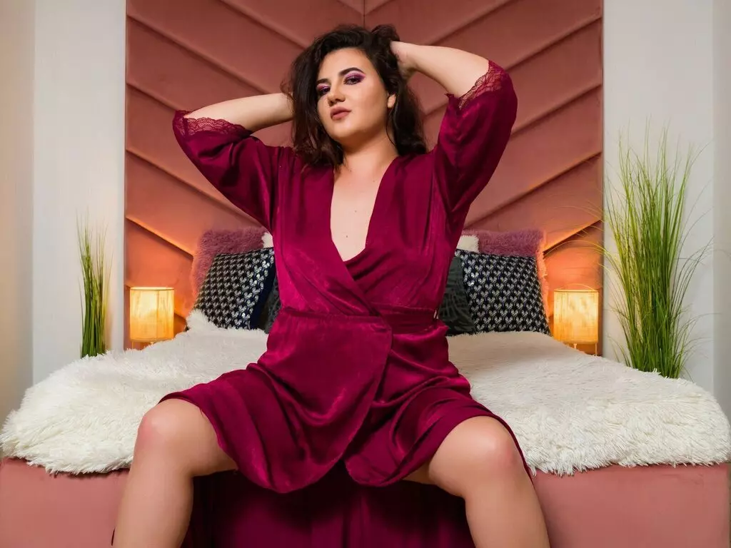 Live Sex Chat with SophiaCruise