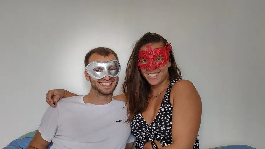 Live Sex Chat with TaylorAndEmma