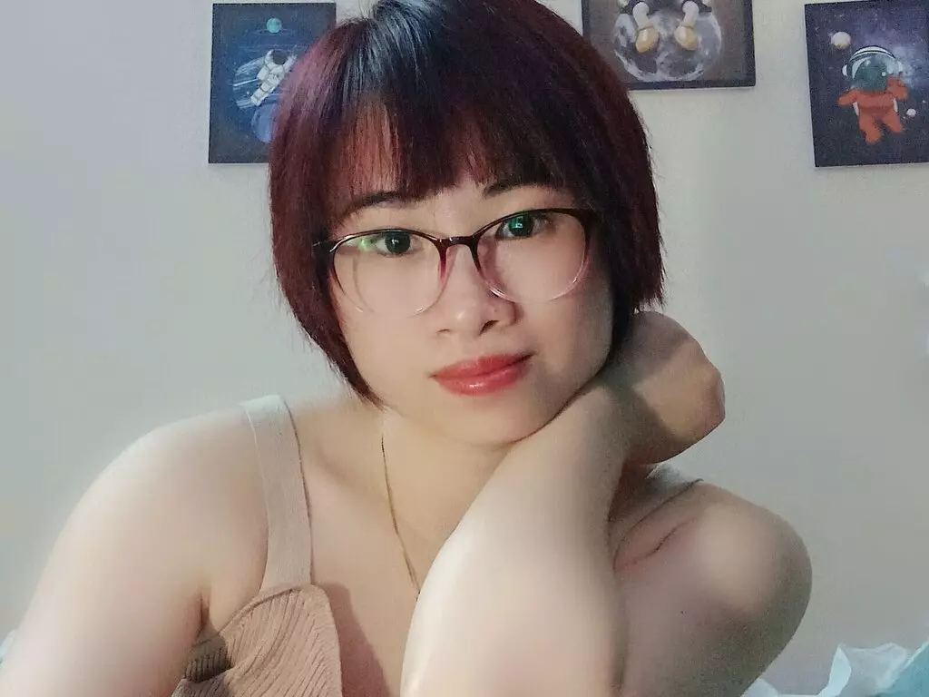 Live Sex Chat with YenRona
