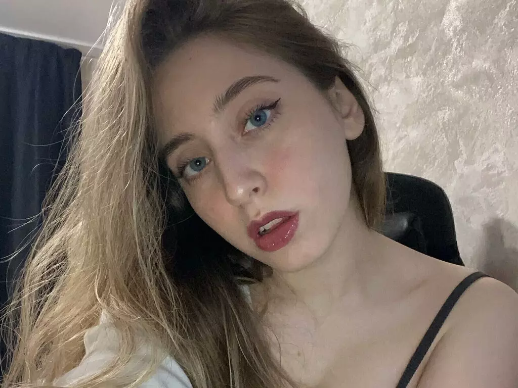 Live Sex Chat with ZinniaEdward